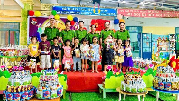 NHIỀU HOẠT ĐỘNG Ý NGHĨA NHÂN DỊP TẾT TRUNG THU NĂM 2025 TẠI XÃ TRÀ GIANG