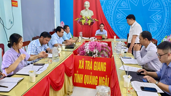 SỞ NÔNG NGHIỆP VÀ MÔI TRƯỜNG TỈNH QUẢNG NGÃI KIỂM TRA CÔNG TÁC QUẢN LÝ HOẠT ĐỘNG GIẾT MỔ, KIỂM TRA VỆ SINH THÚ Y TRÊN ĐỊA BÀN XÃ TRÀ GIANG