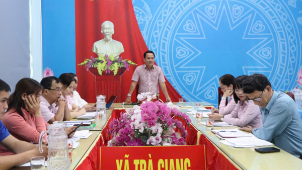 BAN ĐẠI DIỆN HỘI ĐỒNG QUẢN TRỊ NGÂN HÀNG CSXH TỈNH THÔNG QUA KẾT QUẢ KIỂM TRA GIÁM SÁT TẠI XÃ TRÀ GIANG