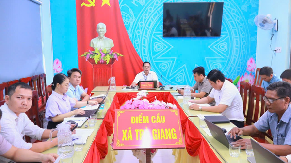 UBND XÃ TRÀ GIANG HỌP TRIỂN KHAI NHIỆM VỤ CÔNG TÁC GIẢM NGHÈO NĂM 2026